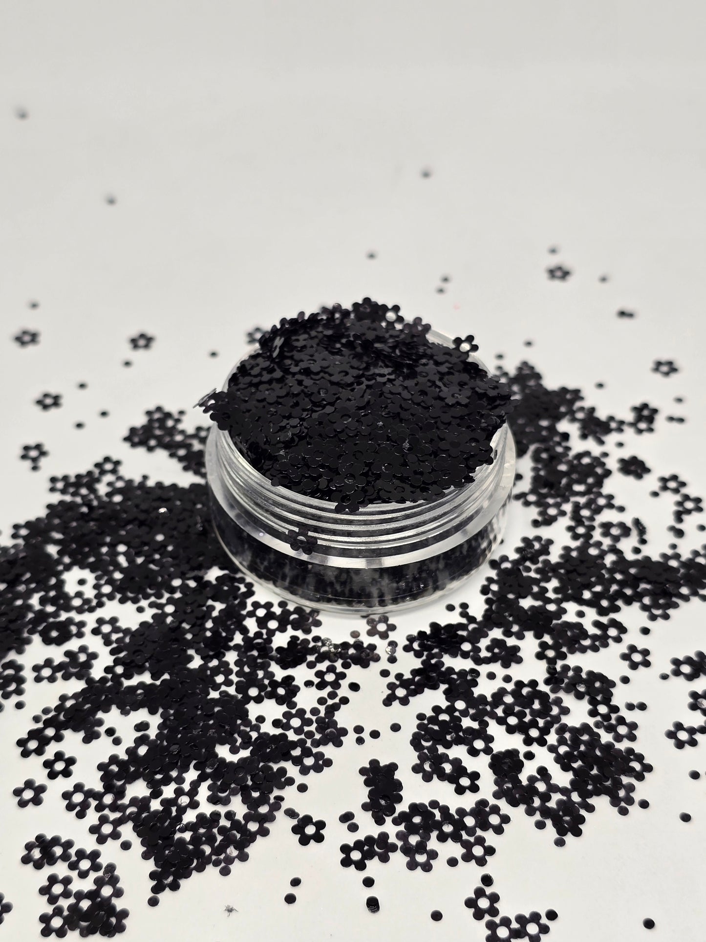 Daisies glitter