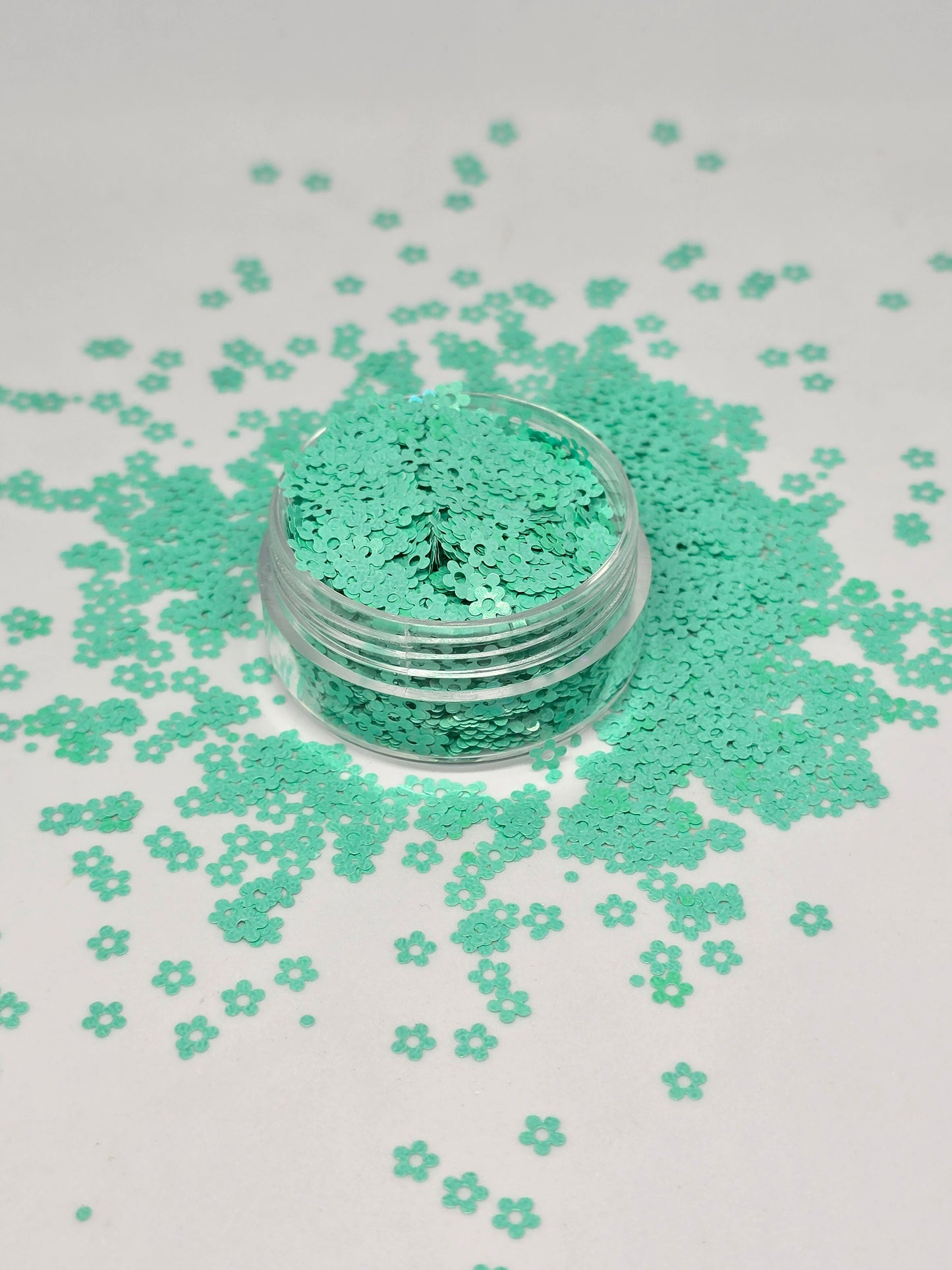 Daisies glitter